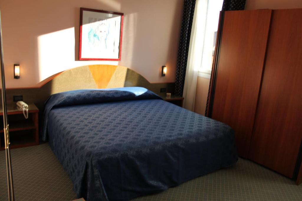 Hotel Rosa Abano Terme Habitación foto